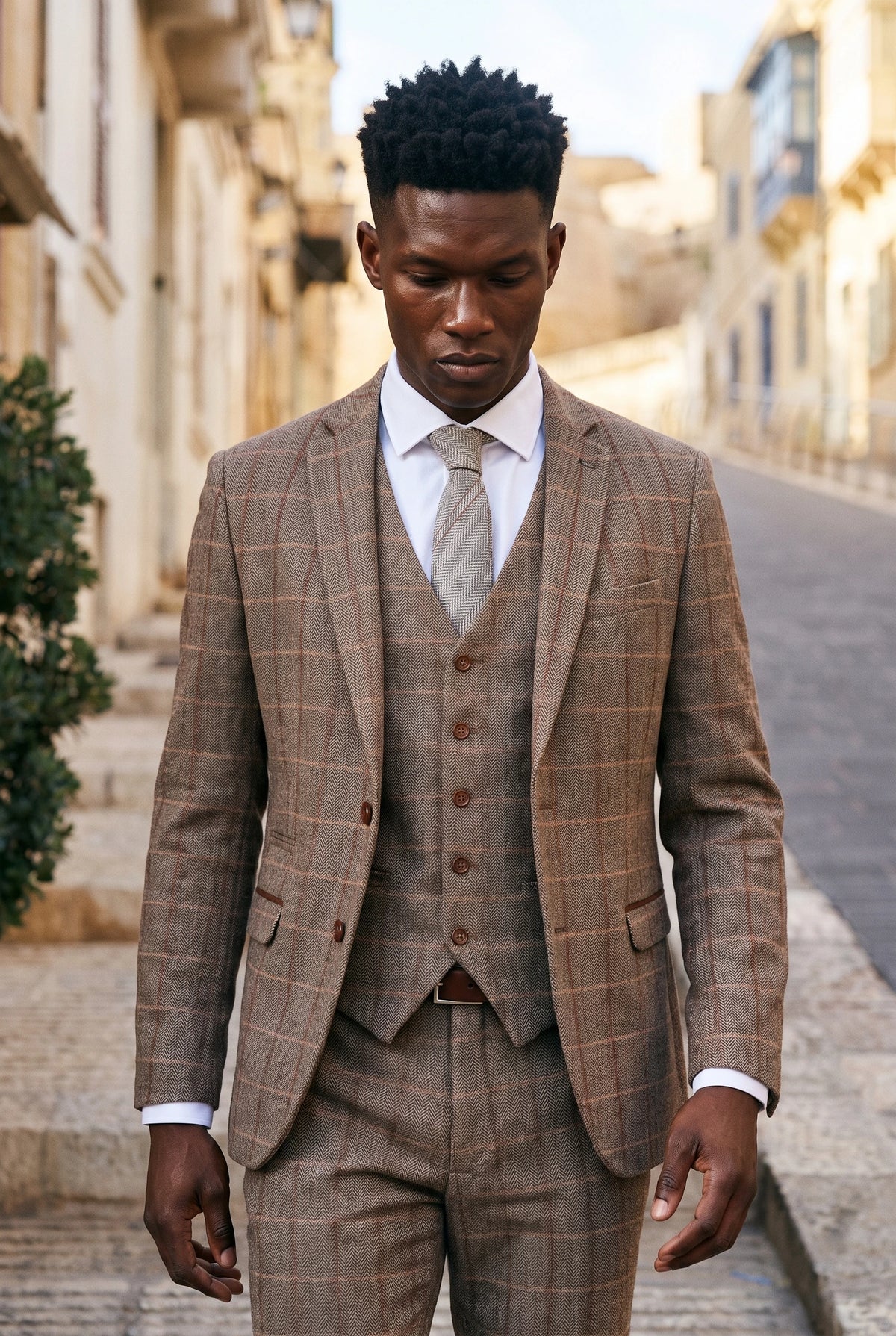 Cravate à chevrons en tweed de laine grise pour homme