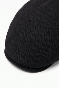 Casquette plate classique noire pour homme