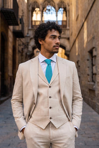 Cravate tricotée bleu clair pour homme