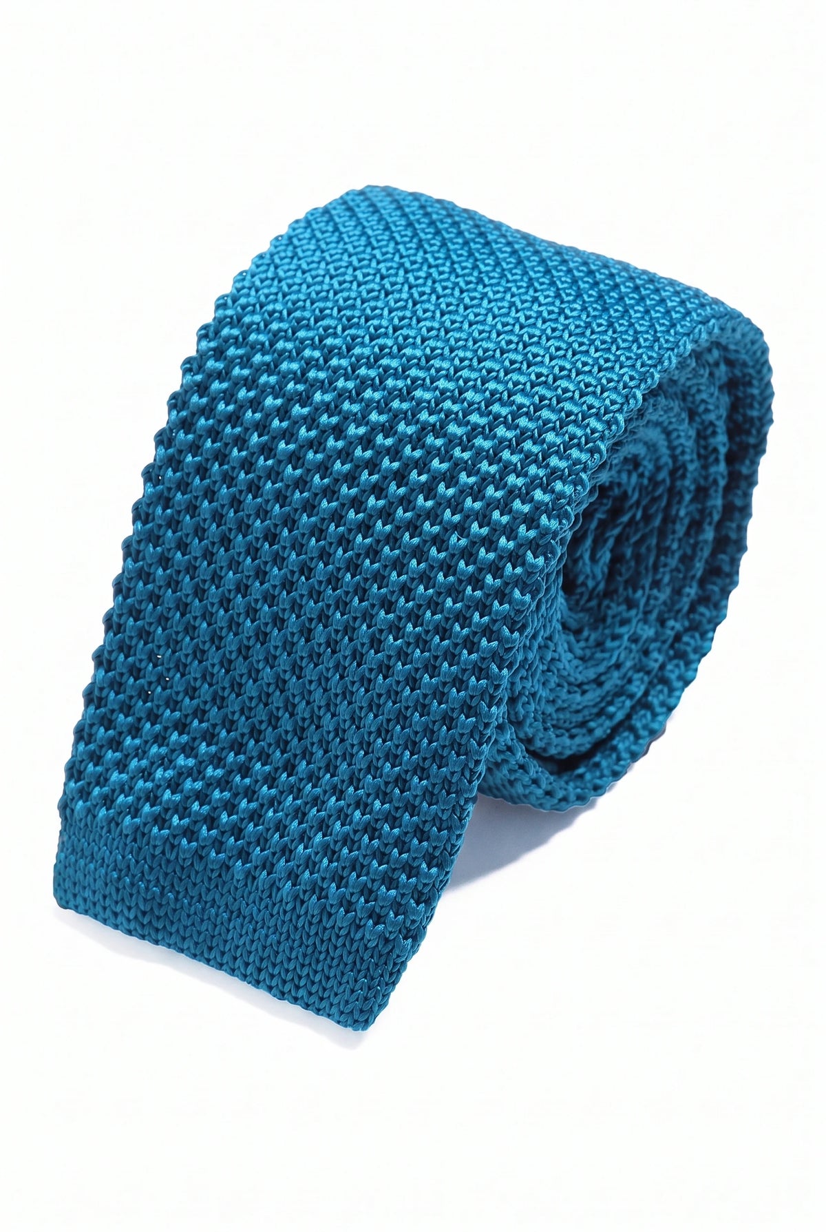Cravate tricotée bleu marine pour homme, à extrémités carrées plates