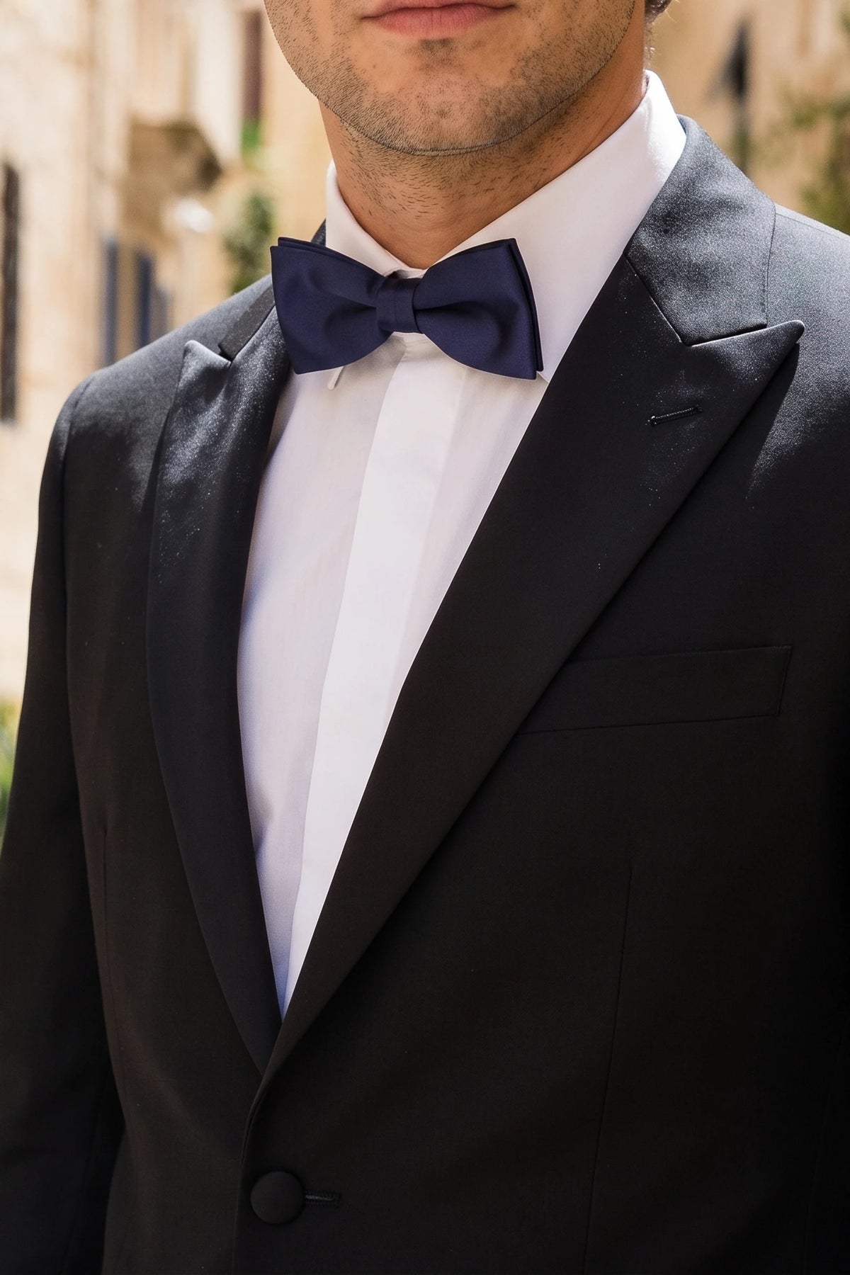 Nœud papillon en satin bleu marine pour homme