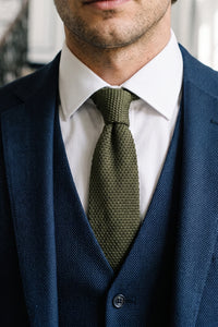 Cravate tricotée vert olive pour homme