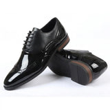 Chaussures Oxford à bout golf en cuir PU verni pour hommes