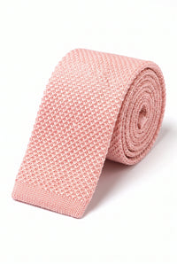 Cravate rose tricotée pour homme avec extrémités carrées plates