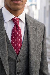 Cravate rose à motifs pour homme