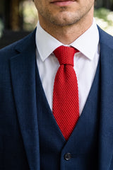 Cravate rouge tricotée pour homme