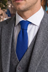 Cravate tricotée bleu roi pour homme