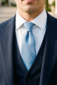 Cravate pour homme bleu ciel en daim