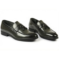Mocassins à enfiler pour hommes, à pampilles et finition brillante