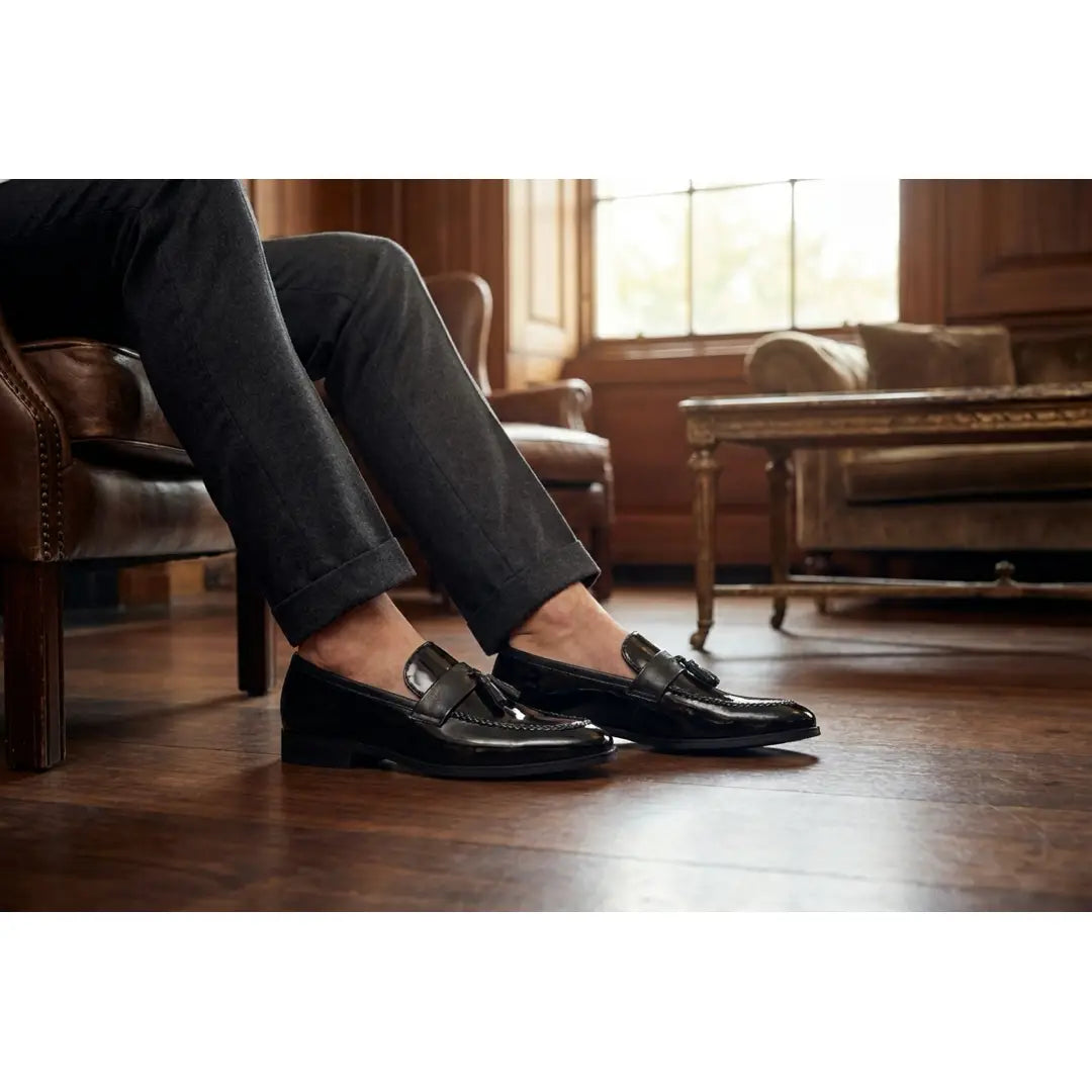 Mocassins à enfiler pour hommes, à pampilles et finition brillante