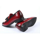 Mocassins à enfiler pour hommes, à pampilles et finition brillante