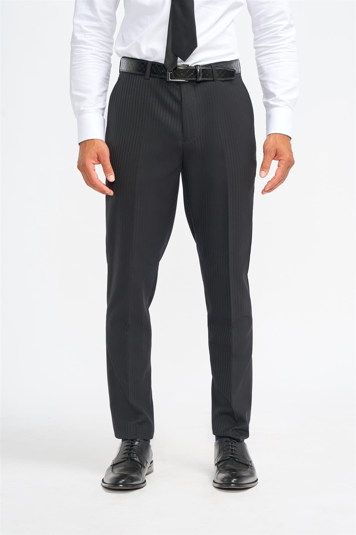 Pantalon habillé Roberto pour homme, noir à fines rayures.