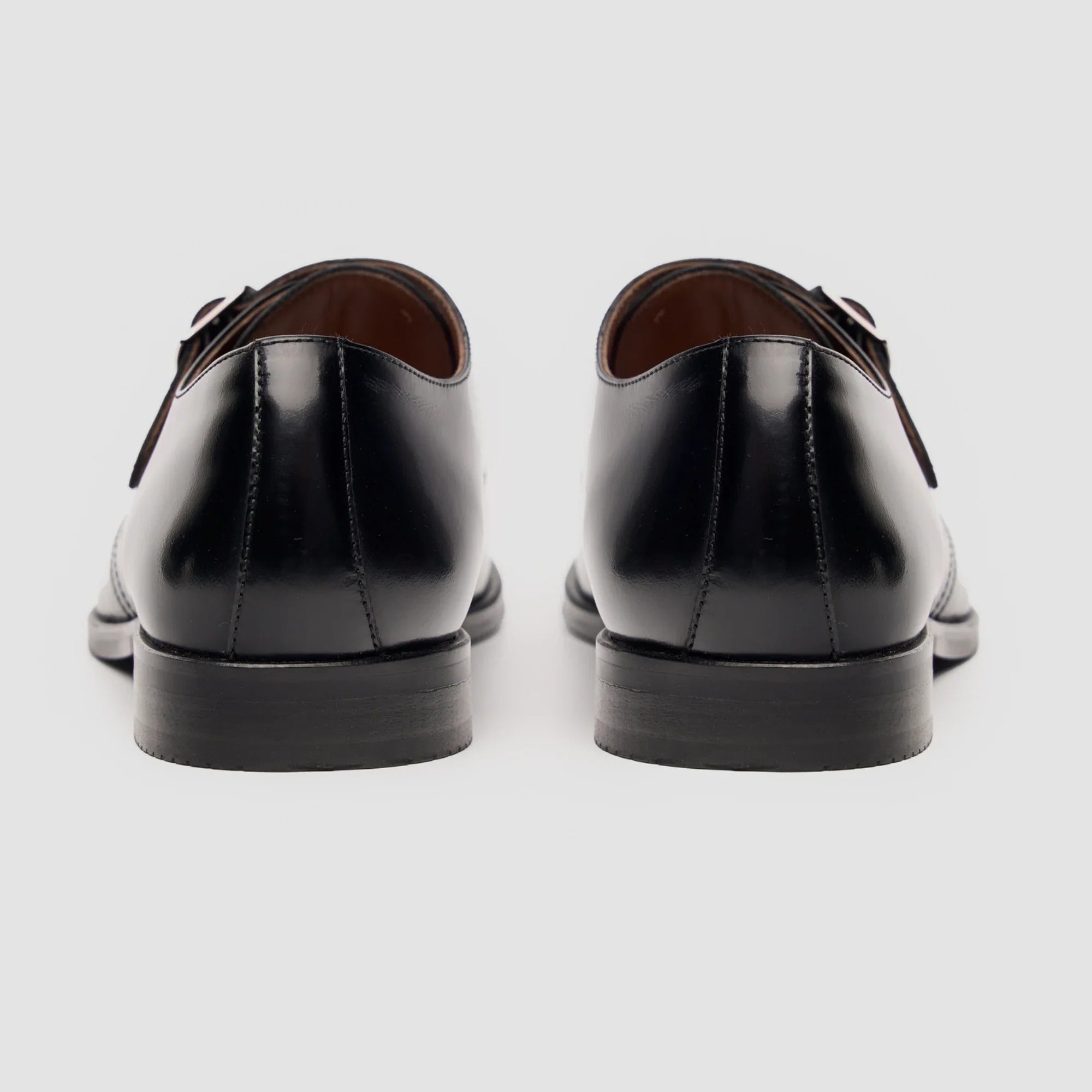 Romero - Chaussures à boucle simple noires polies pour hommes