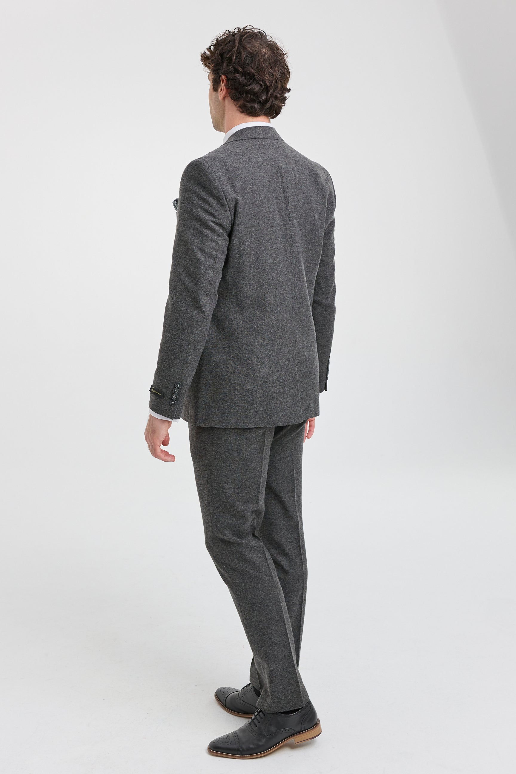 Costume en laine grise pour homme