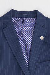 Costume trois pièces à fines rayures bleu marine pour homme